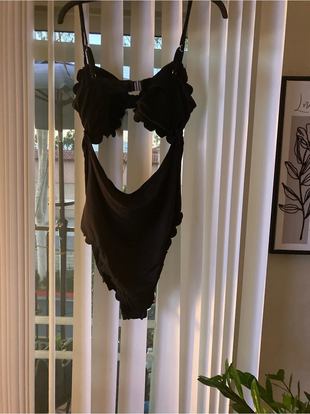 Black Scallop-Edge One-Piece Swimsuit